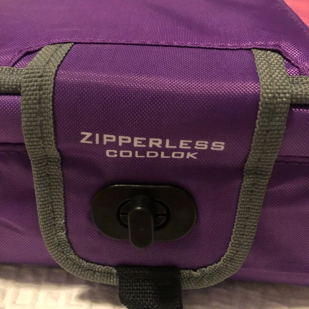 Zipper-less lunch box - Picture 2 of 3